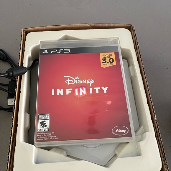 Disney Infinity Star Wars Starter Pack PS3 - Picture 7 of 7